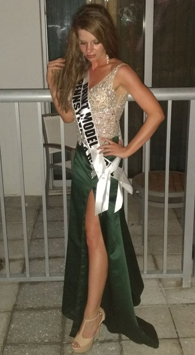 Custom Made Size 0 Prom Green Side Slit Dress on Queenly