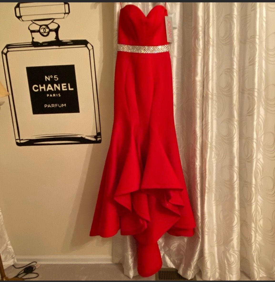 Jovani Size 6 Strapless Red Mermaid Dress on Queenly