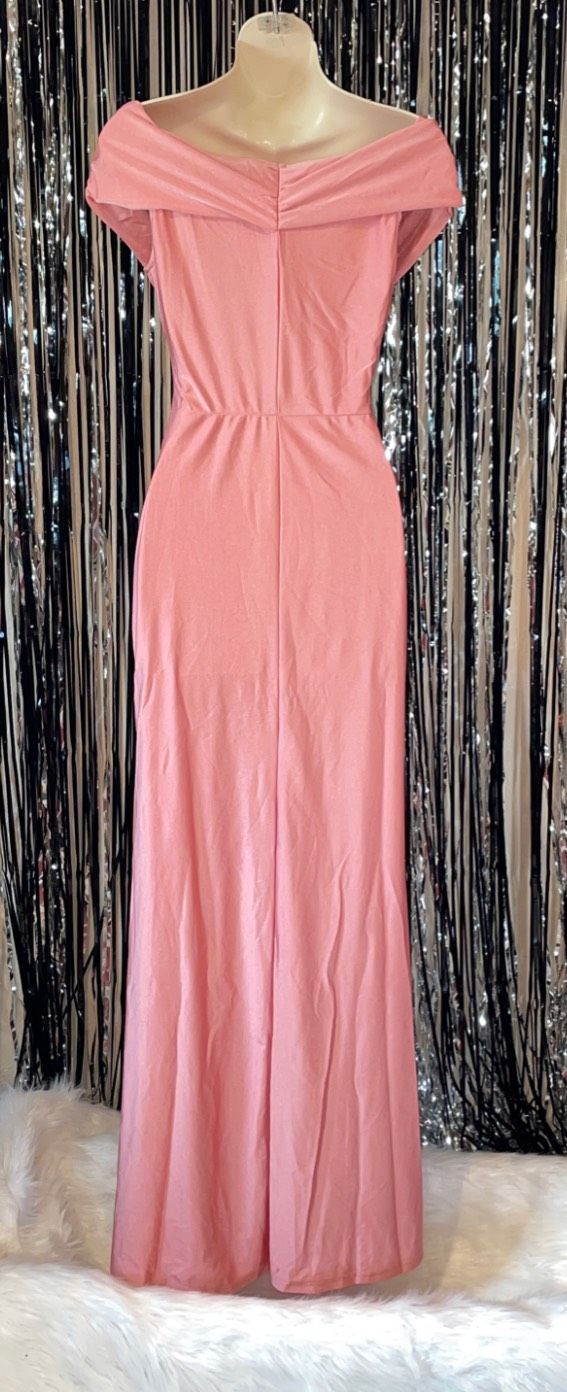 Size 6 Bridesmaid Off The Shoulder Satin Light Pink Cocktail Dress on Queenly