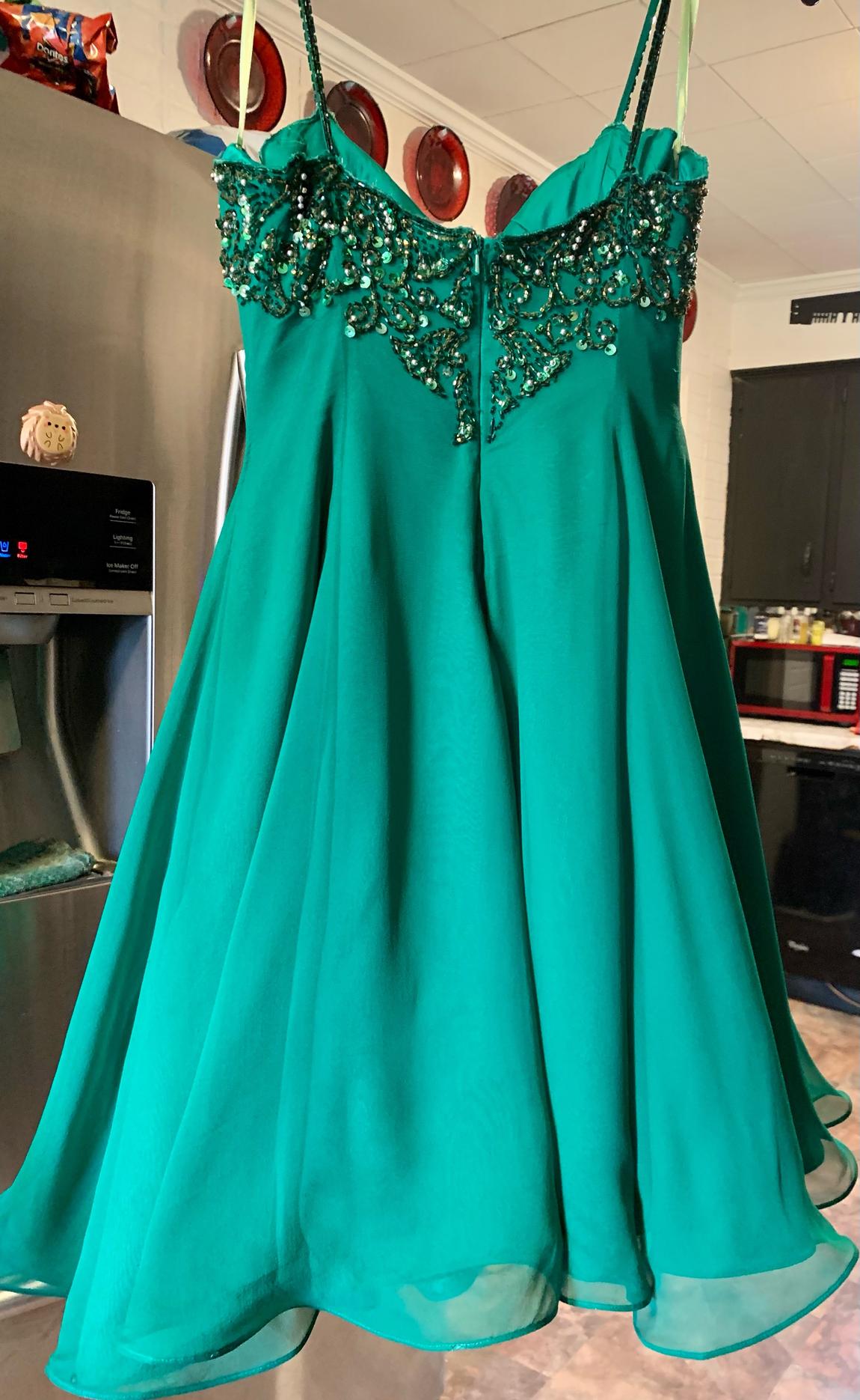 Mike Bennet Size 4 Emerald Green A-line Dress on Queenly