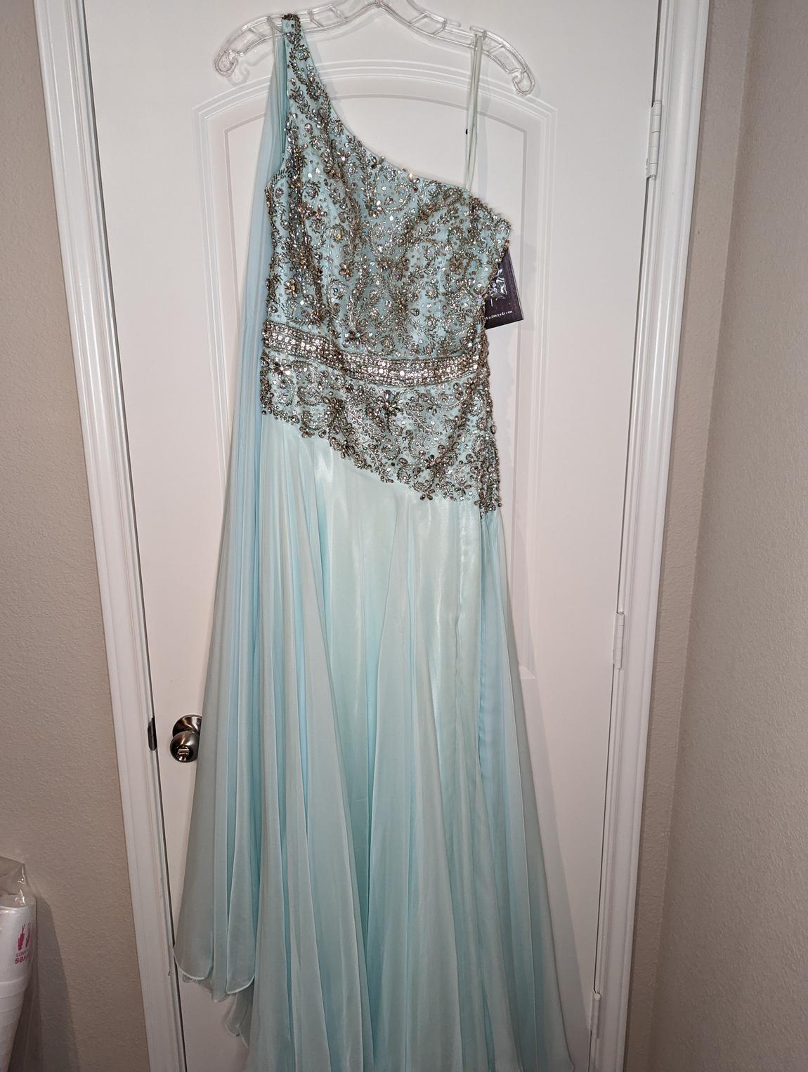 Mac Duggal Size 14 Pageant Light Green Side Slit Dress on Queenly