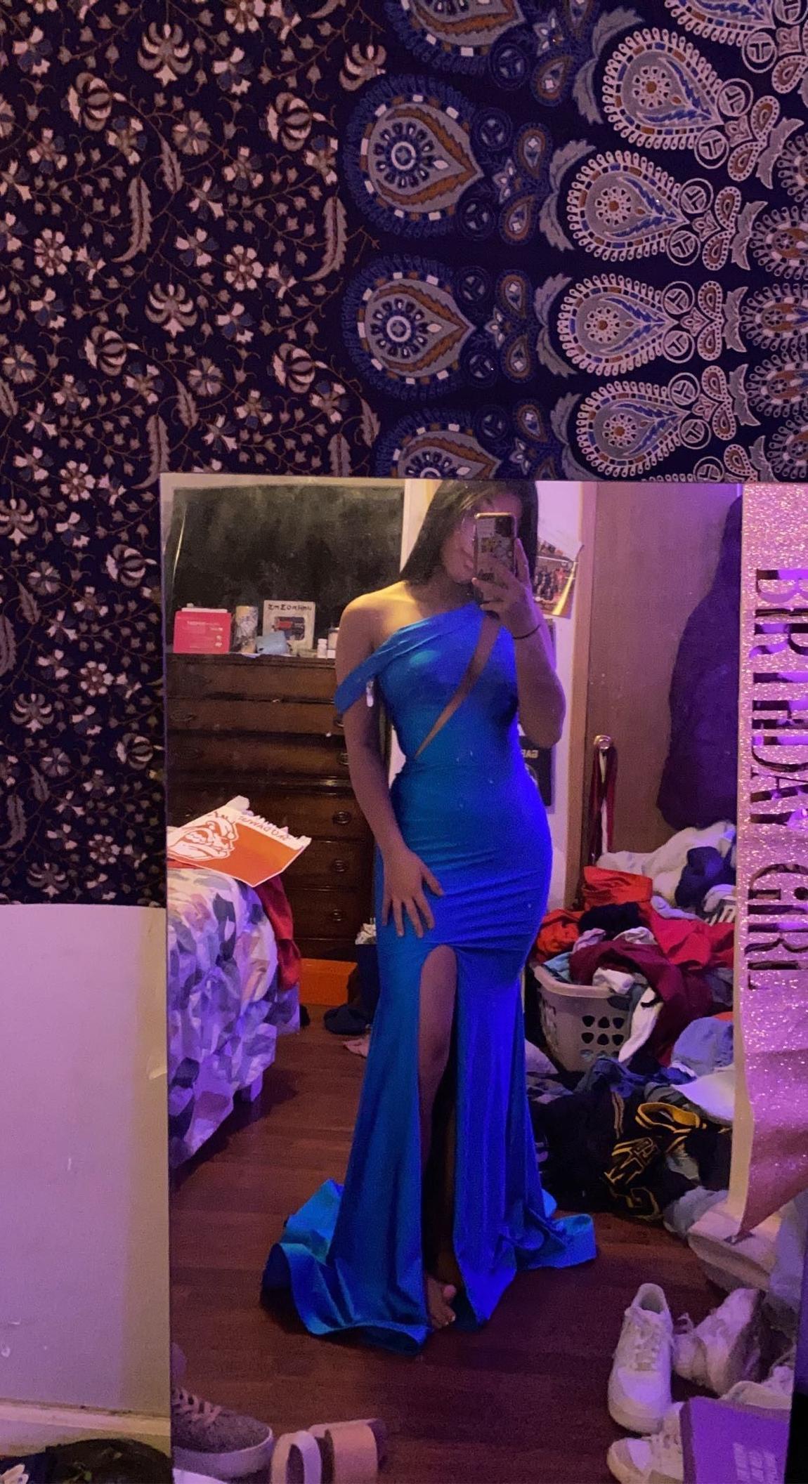 Jessica Angel Size 8 Prom Blue Side Slit Dress on Queenly