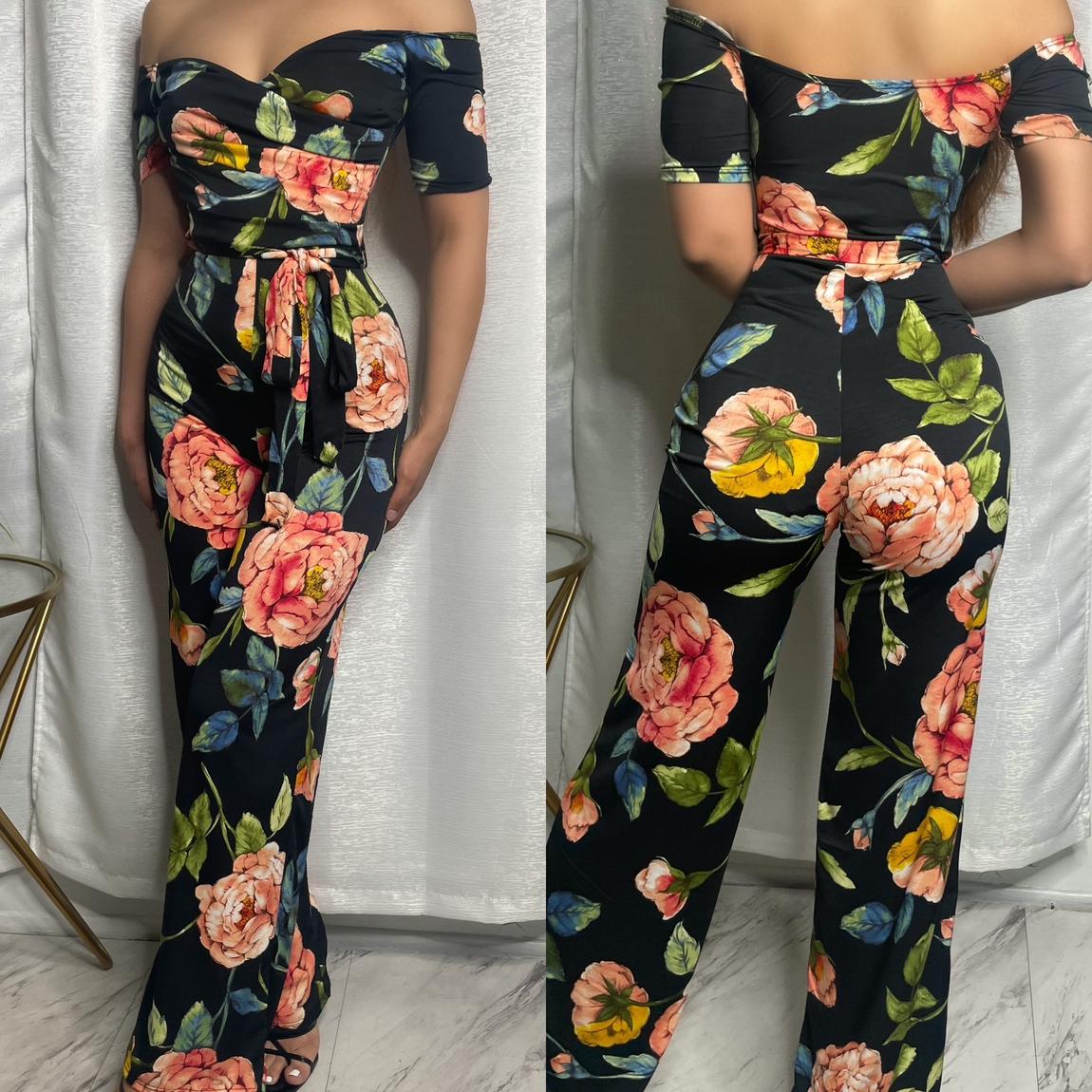 Size 6 Floral Multicolor Formal Jumpsuit on Queenly
