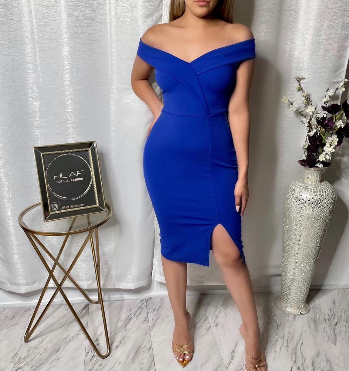 Size 10 Off The Shoulder Blue Cocktail Dress on Queenly