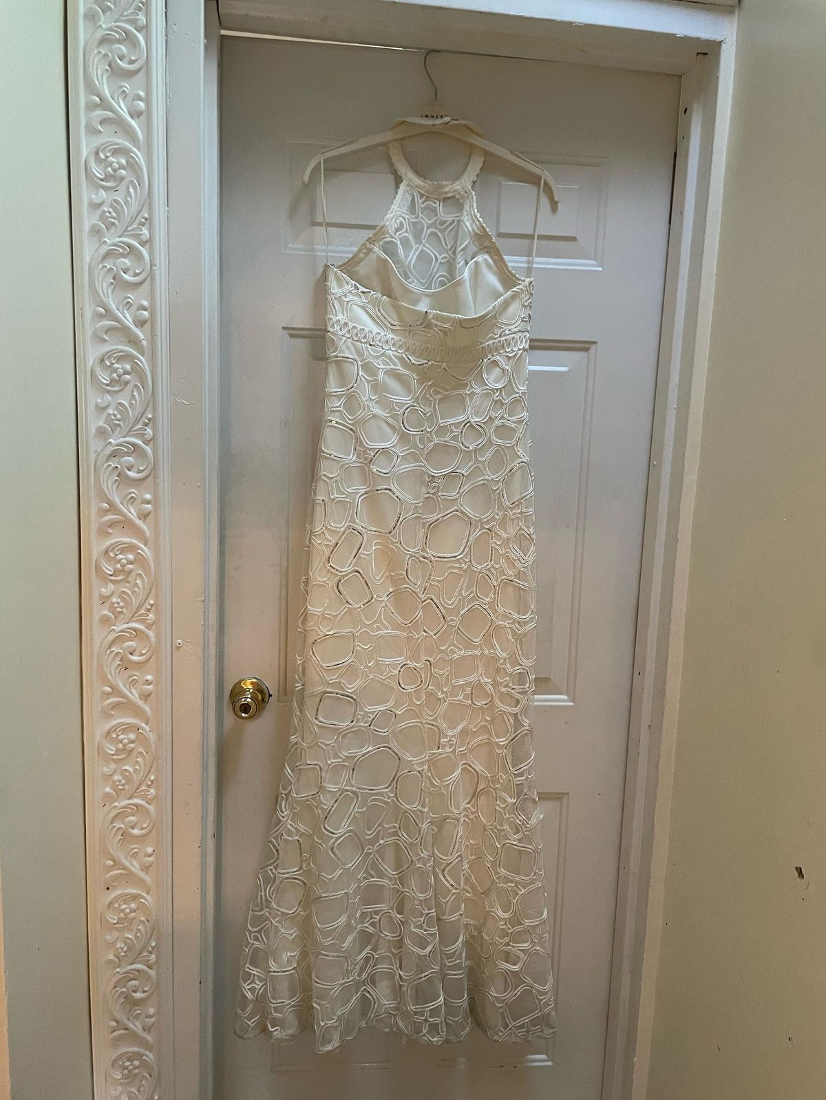 Size 4 Wedding White Floor Length Maxi on Queenly