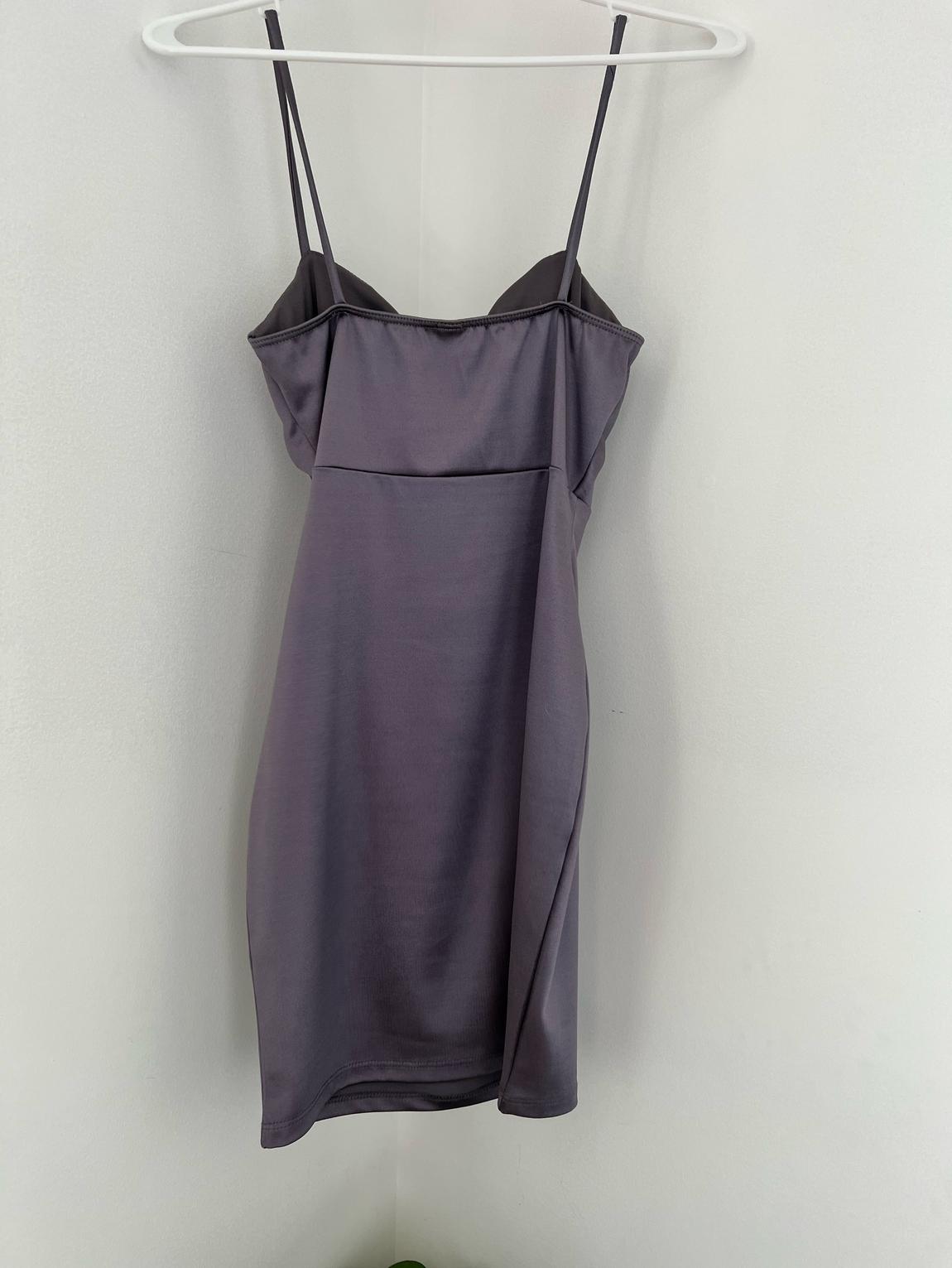 Windsor Size 0 Purple Cocktail Dress on Queenly