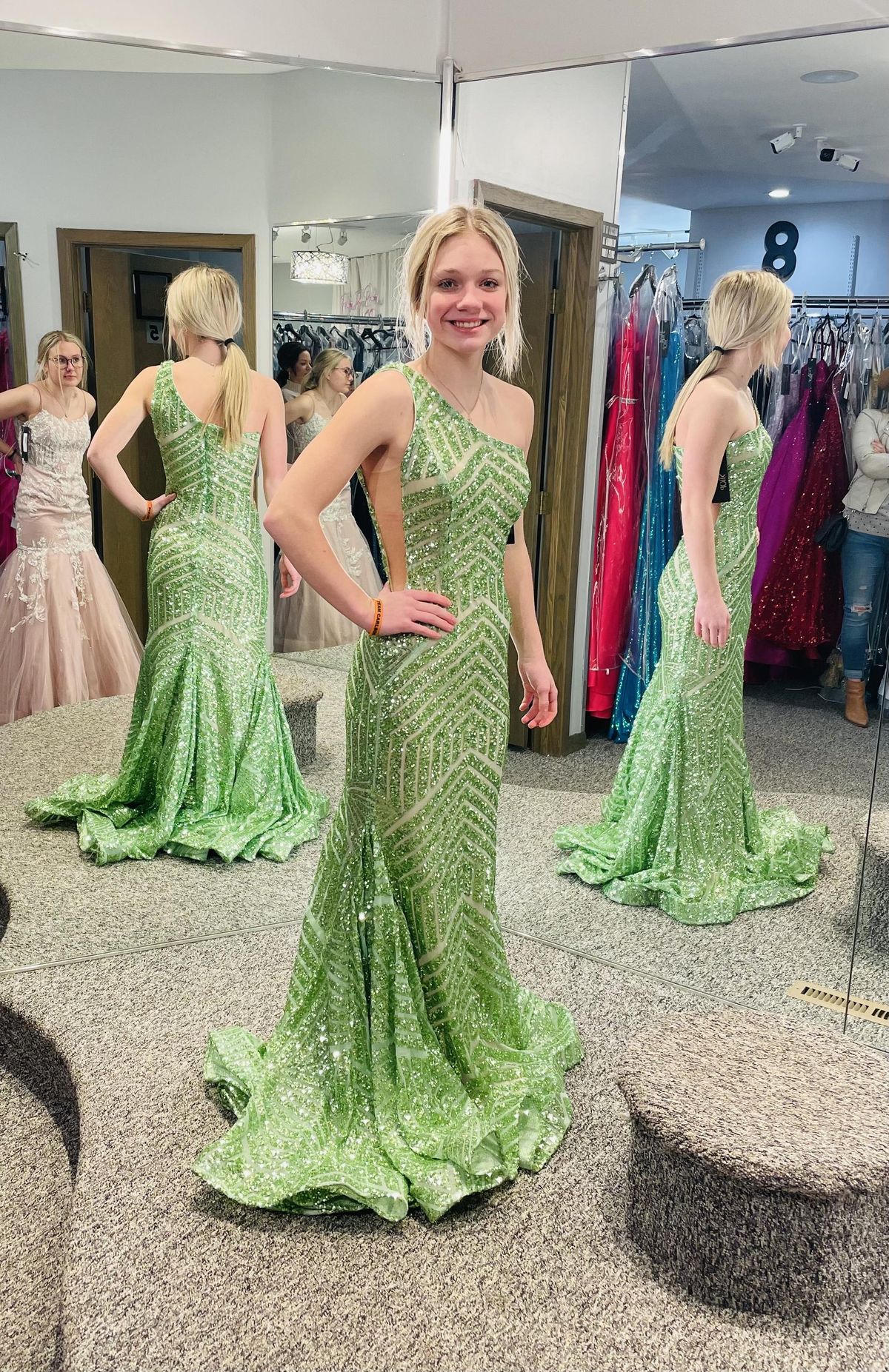 Jovani Size 0 Prom One Shoulder Sequined Green Mermaid Dress on Queenly
