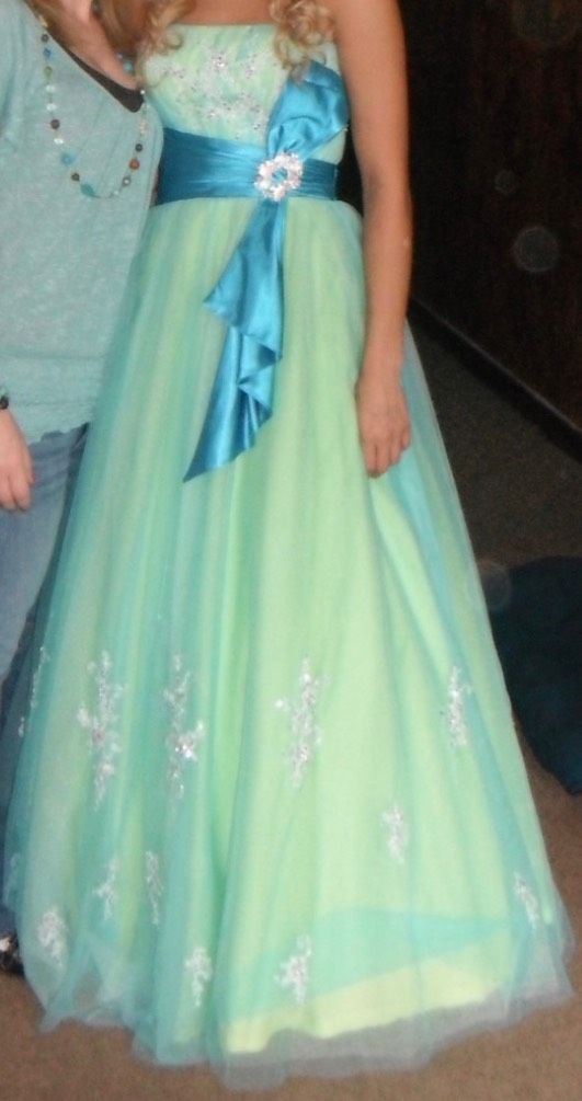 Size 4 Prom Strapless Sequined Light Green A-line Dress on Queenly