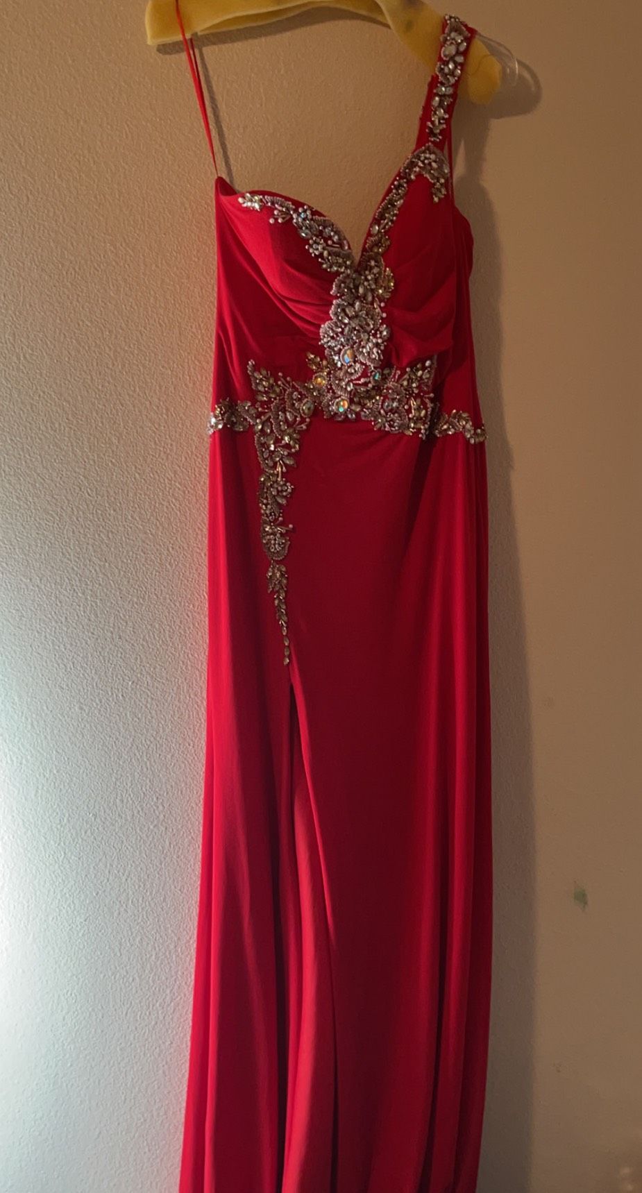 Size 10 Sequined Red Side Slit Dress on Queenly