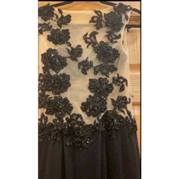 Badgley Mischka Size 8 Prom Lace Black Side Slit Dress on Queenly