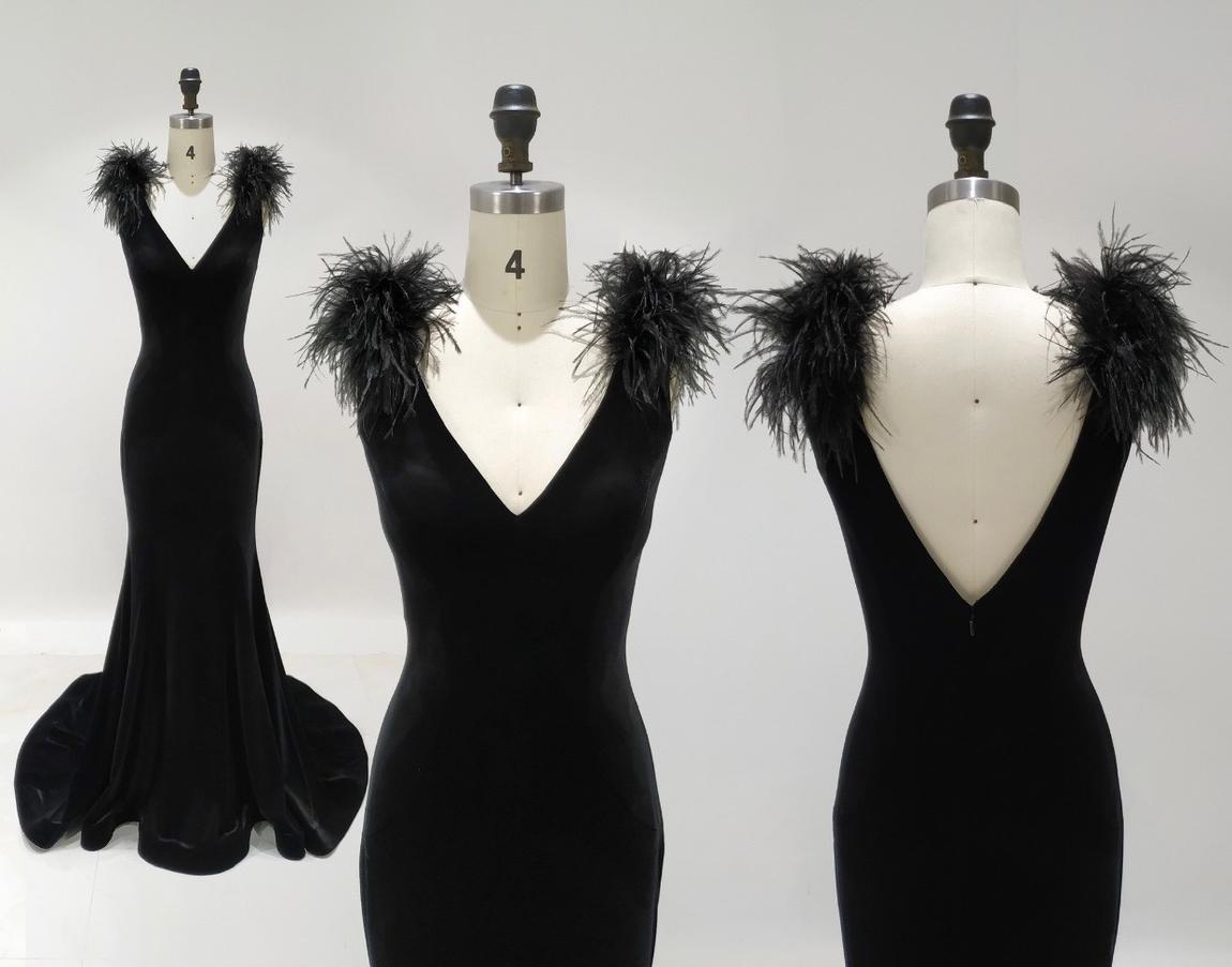 Jovani custom Size 2 Velvet Black Mermaid Dress on Queenly