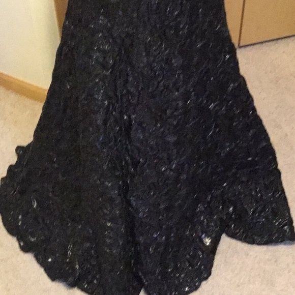 Milly Size 8 Prom Plunge Sequined Black Mermaid Dress on Queenly