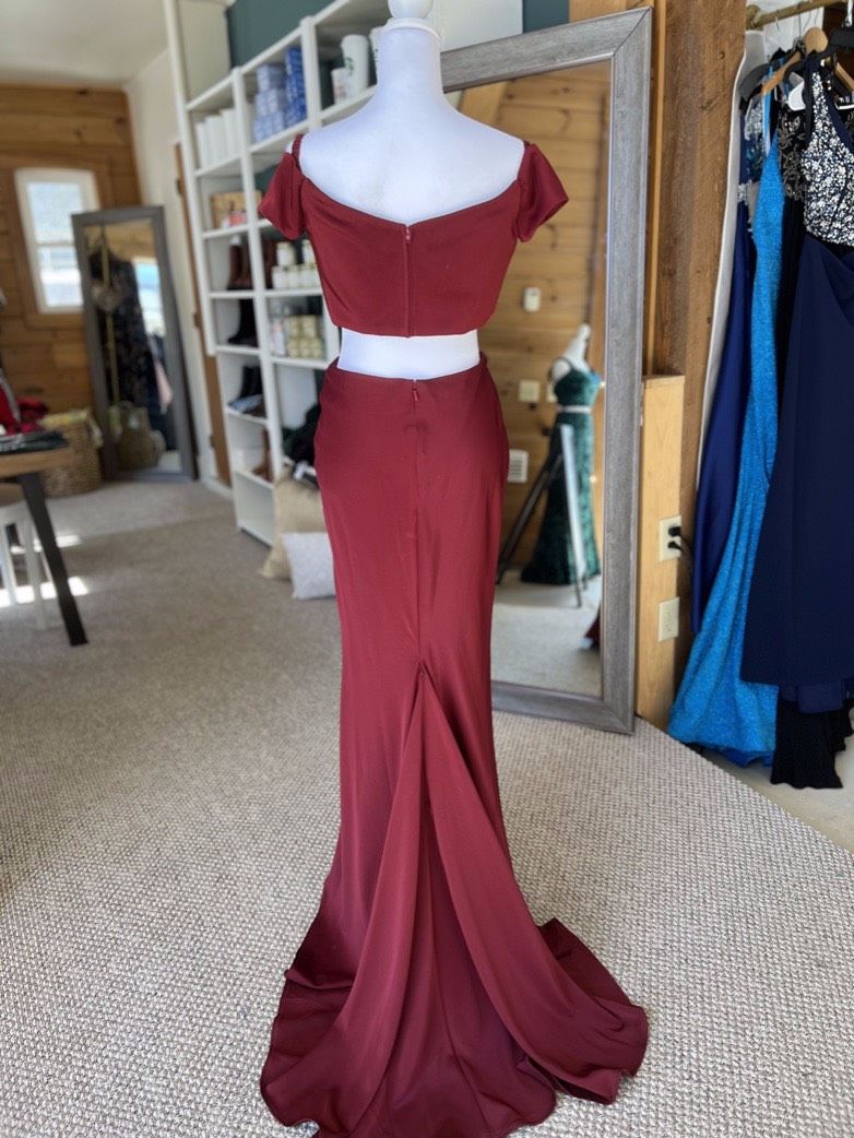 La Femme Size 4 Prom Red Floor Length Maxi on Queenly
