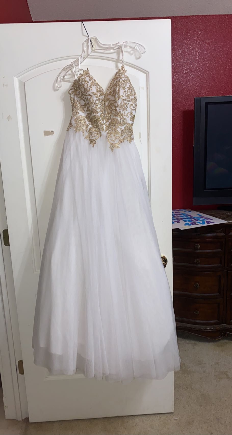 Size 4 Prom Lace White A-line Dress on Queenly