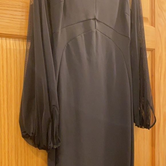 Chiara Boni Size 8 Black Mermaid Dress on Queenly
