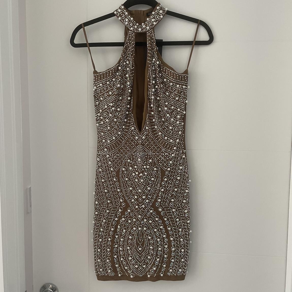 Size 4 Sequined Nude Cocktail Dress on Queenly
