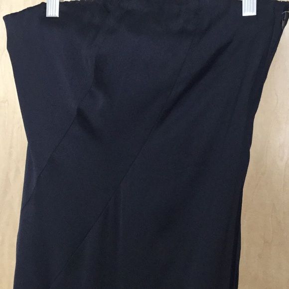 Donna Karan Size 10 Strapless Black A-line Dress on Queenly