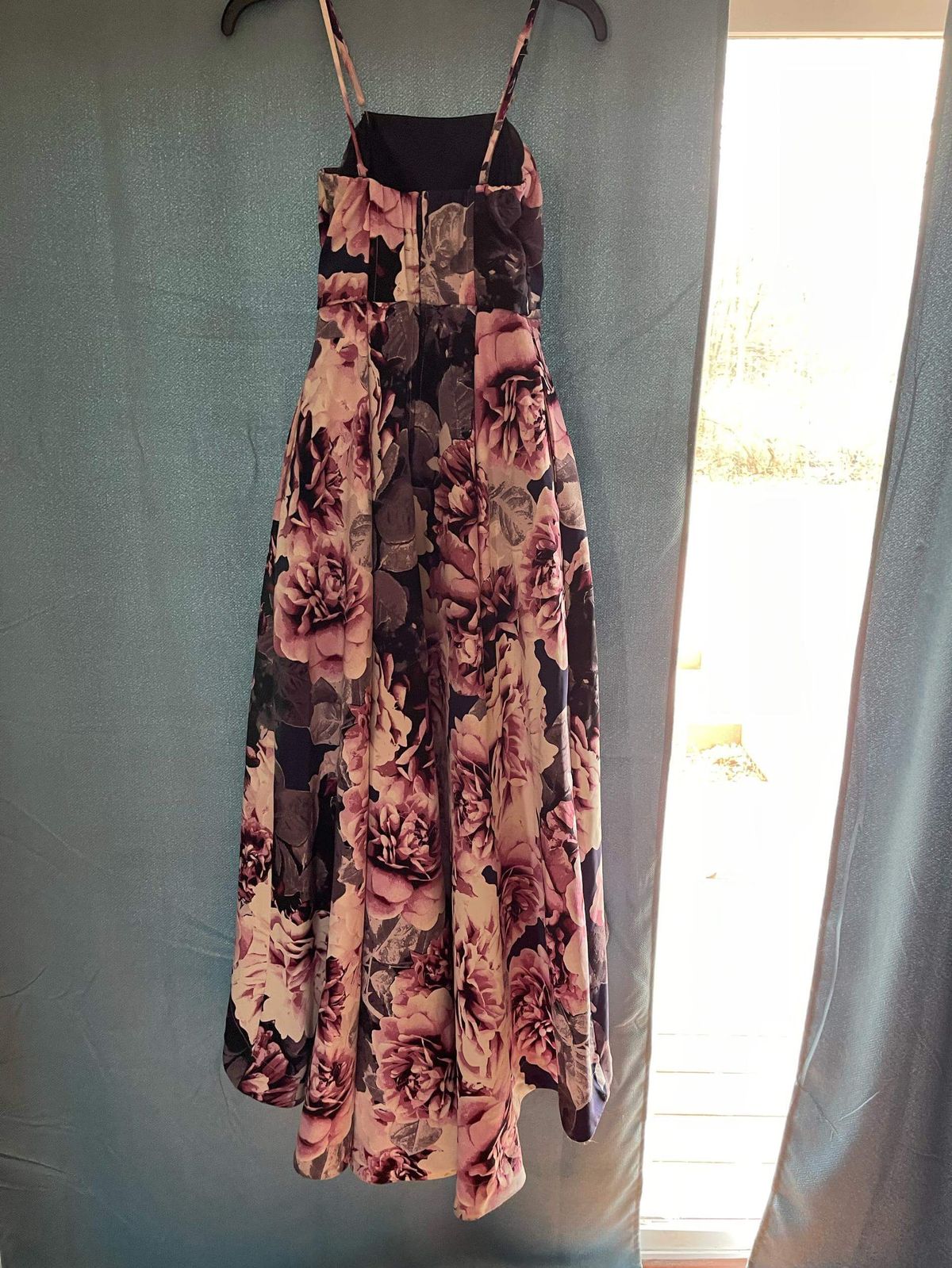 Size 2 Floral Pink A-line Dress on Queenly