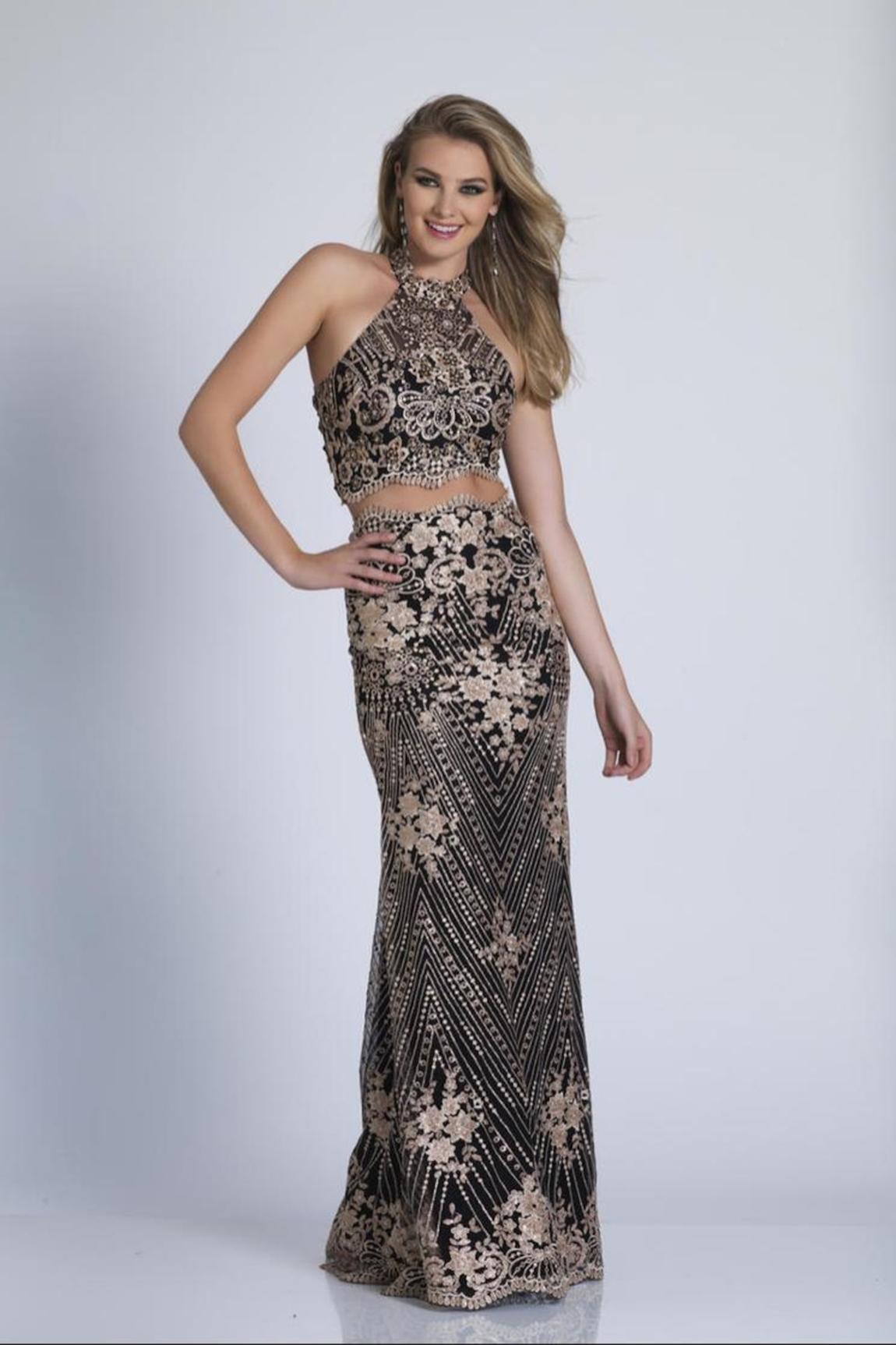 Style 5280 Dave and Johnny Size 6 Prom Sequined Black Floor Length Maxi on Queenly