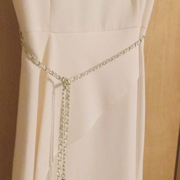 MaxMara Size 12 White Cocktail Dress on Queenly