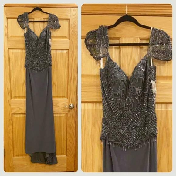 Mac Duggal Size 8 Off The Shoulder Blue A-line Dress on Queenly
