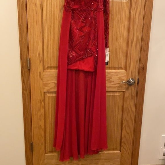 Nicole Bakti Size 2 Long Sleeve Sheer Red Cocktail Dress on Queenly