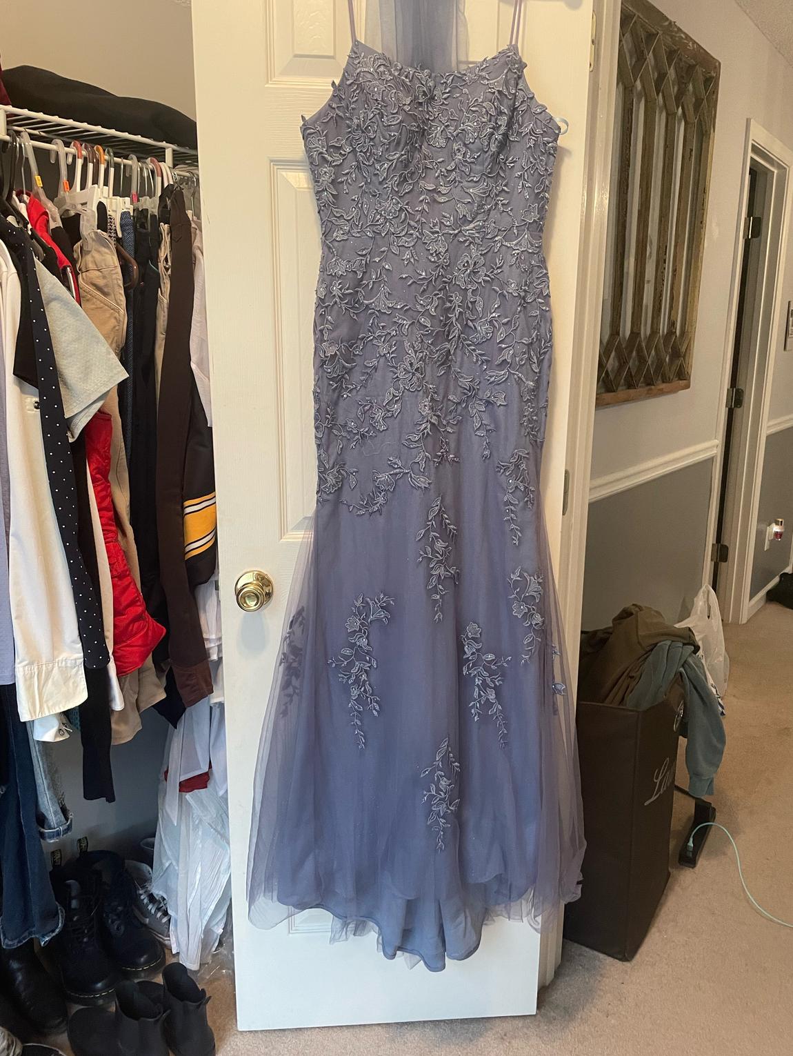 Size 2 Prom Purple Dress With Train on Queenly