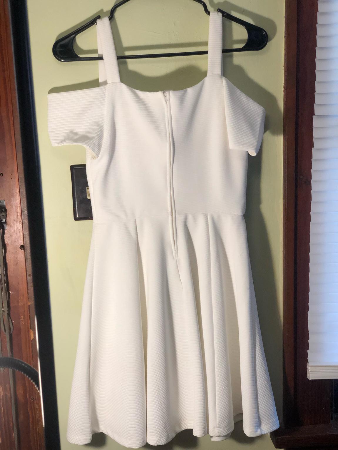 Size 2 White A-line Dress on Queenly