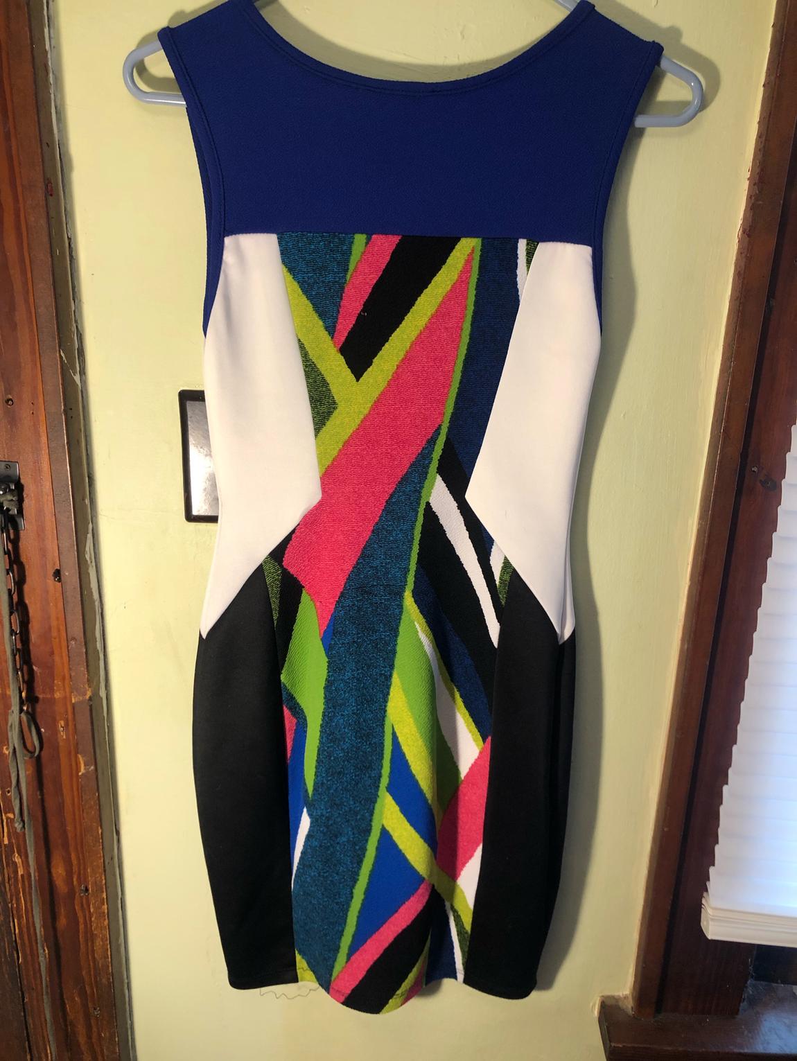 Size 2 Multicolor Cocktail Dress on Queenly