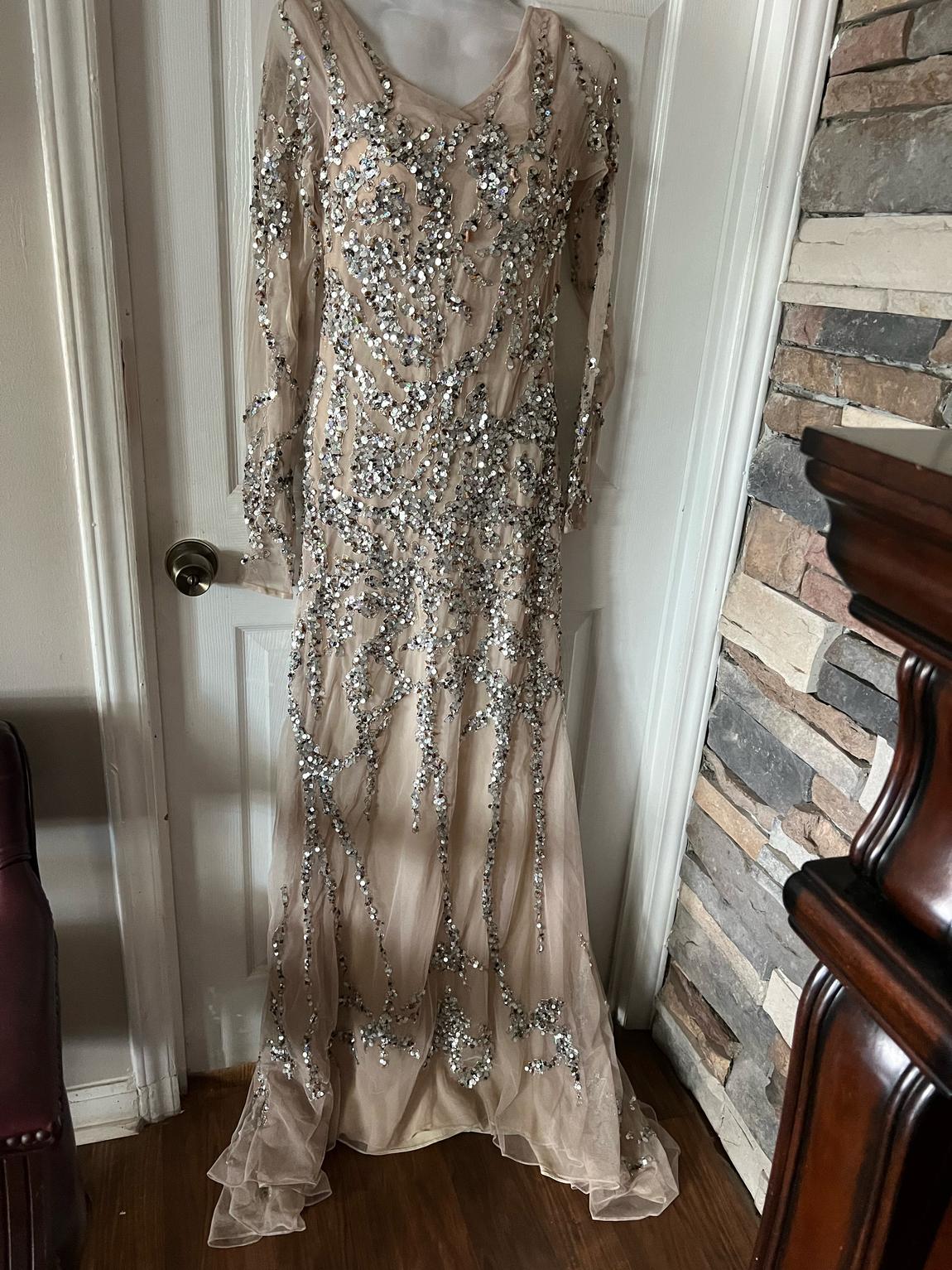 David's Bridal Size 6 Prom Sequined Gold Floor Length Maxi on Queenly