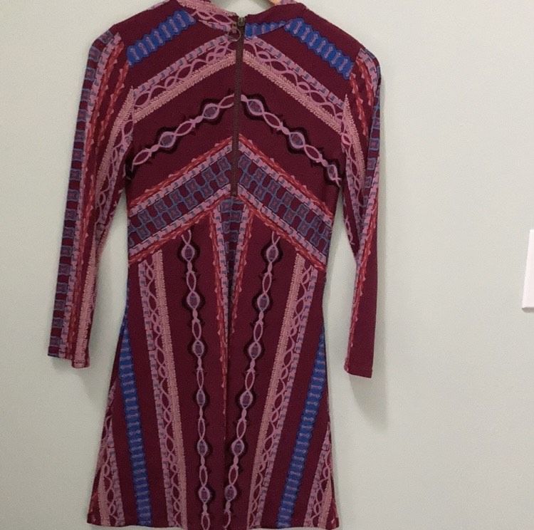 Yes Size 2 Long Sleeve Multicolor Cocktail Dress on Queenly