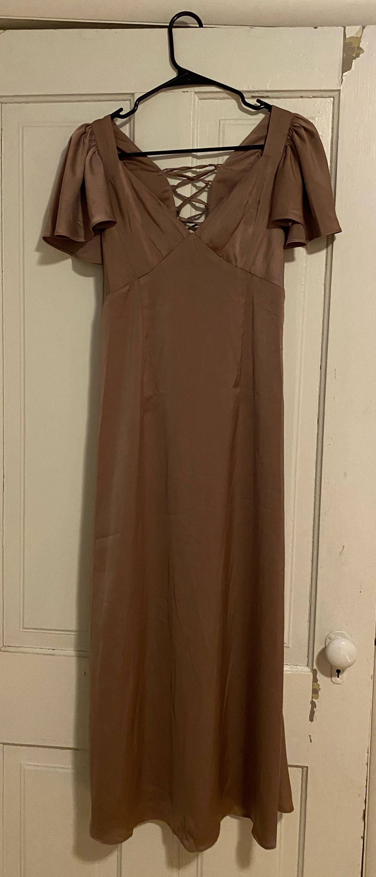 Size 6 Wedding Guest Nude A-line Dress on Queenly