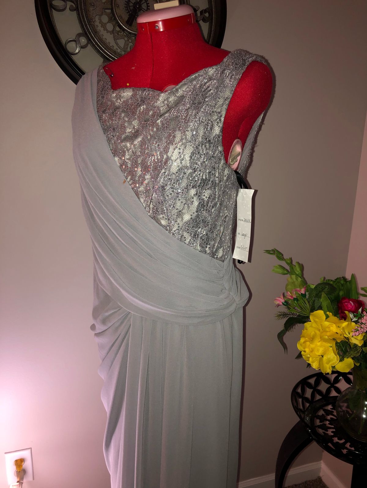 Magic moms Size 8 Sequined Silver Floor Length Maxi on Queenly