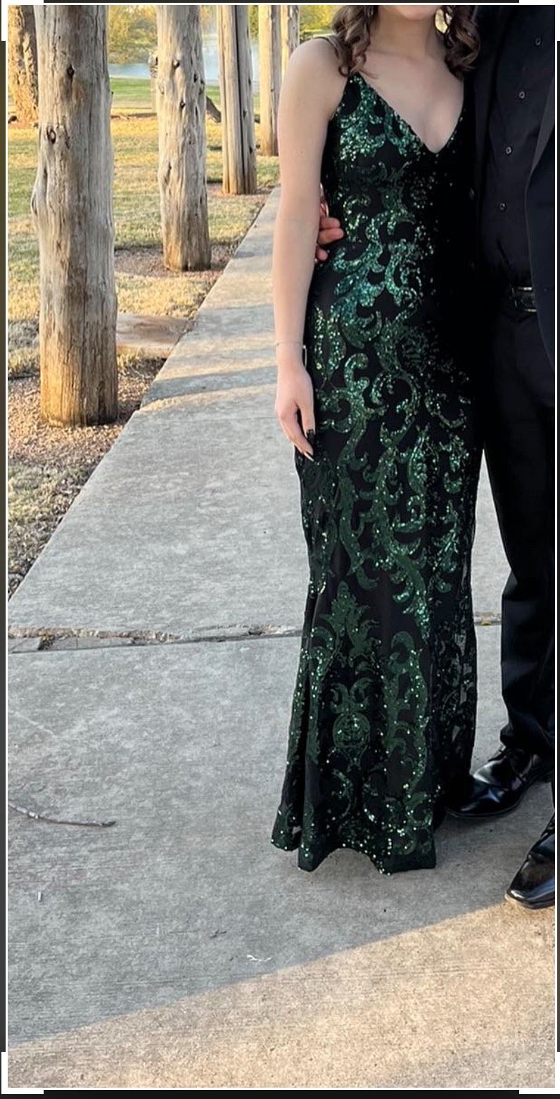 Size 0 Prom Emerald Black Mermaid Dress on Queenly