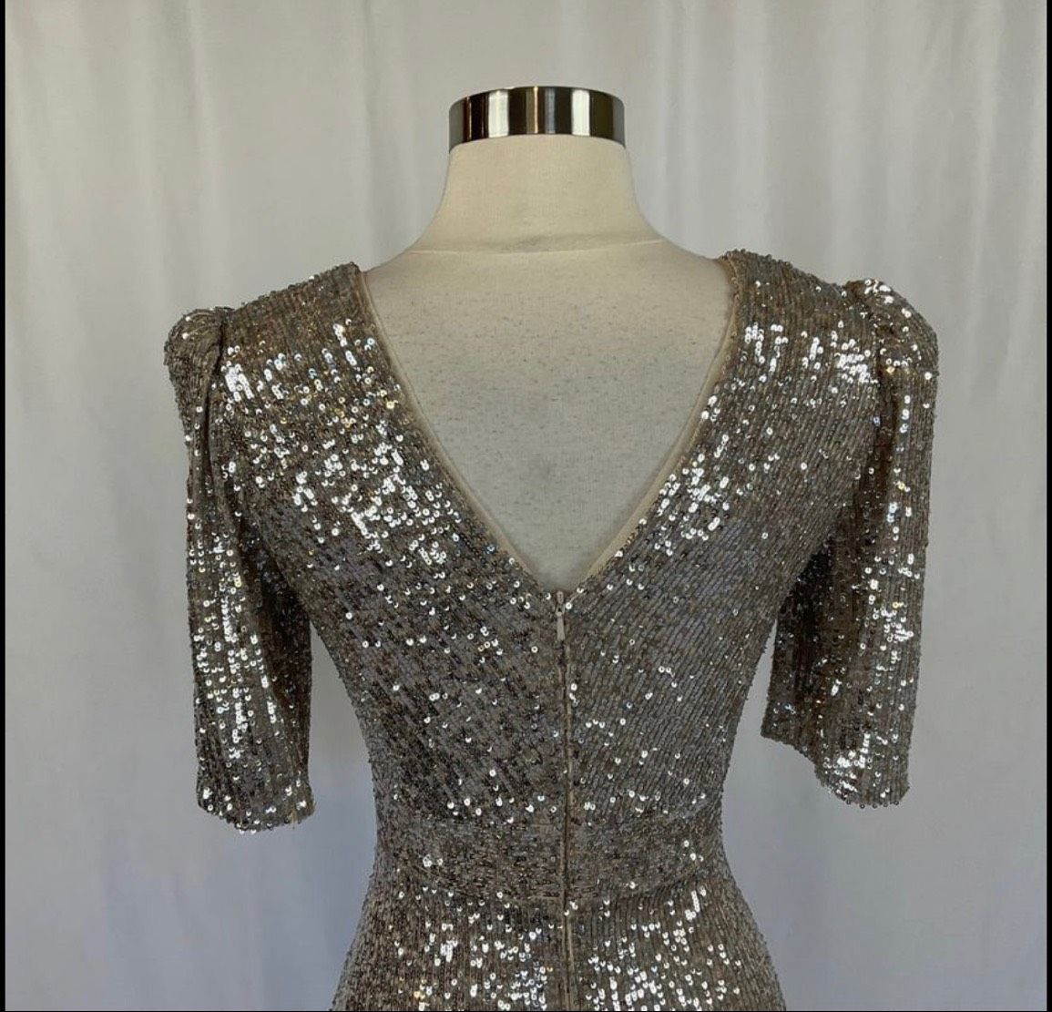 Size 0 Prom Sequined Silver A-line Dress on Queenly