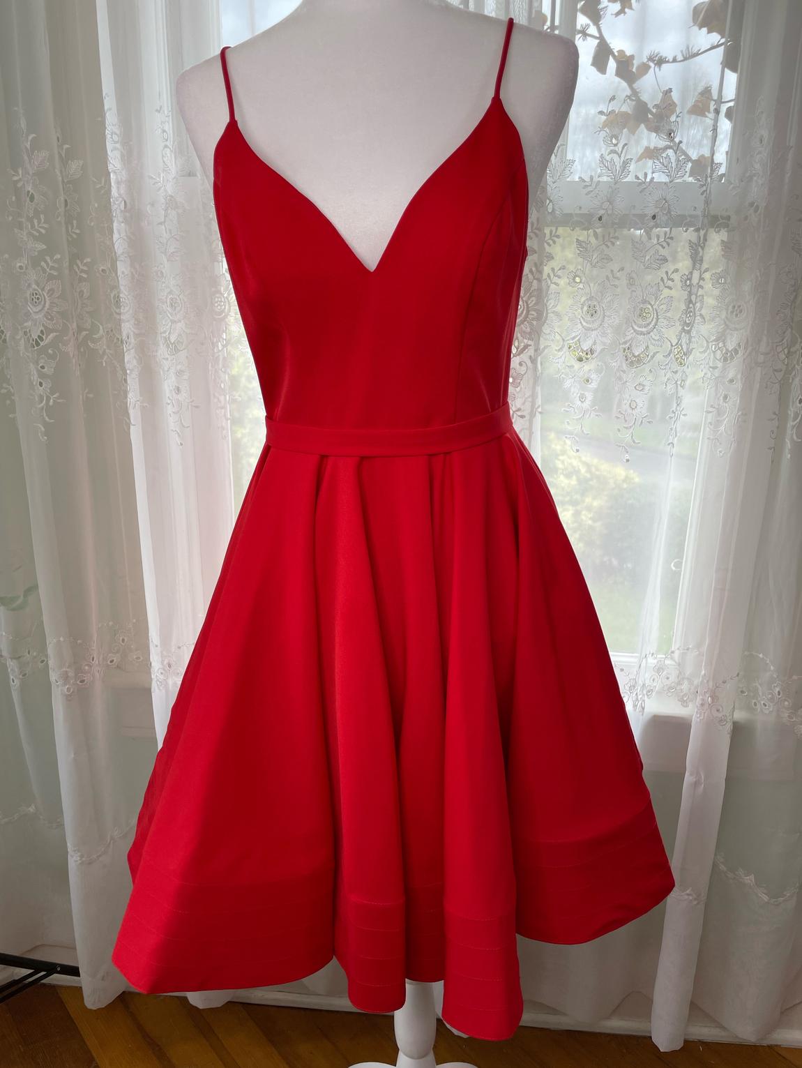 Ieena by MacDuggal Size 4 Pageant Red Cocktail Dress on Queenly