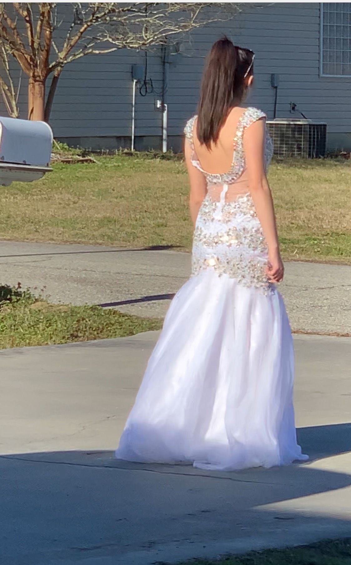 Tony Bowls Size 2 Prom White Mermaid Dress on Queenly