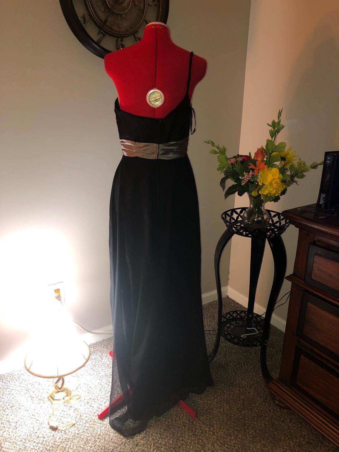 Impressions Size 10 One Shoulder Black Floor Length Maxi on Queenly