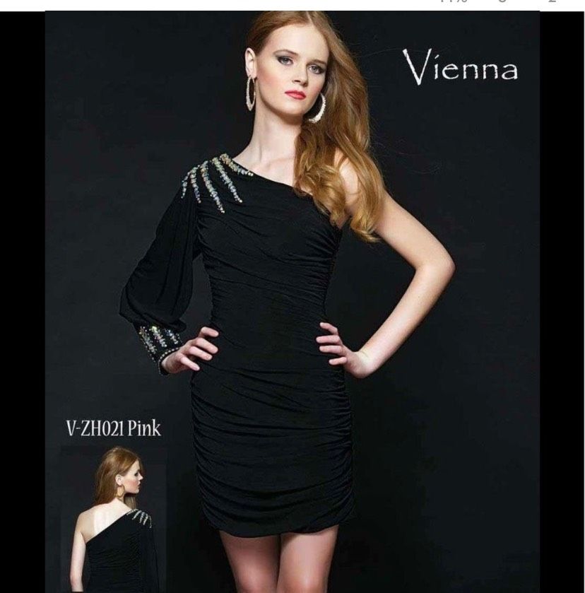 Vienna Size 10 One Shoulder Black Cocktail Dress on Queenly