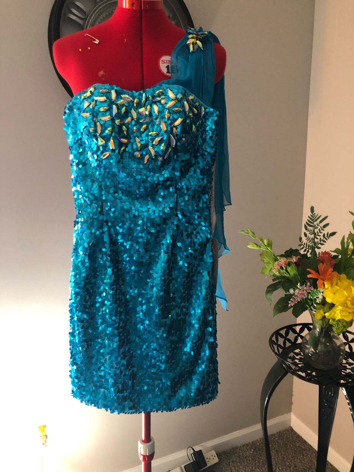 Clarisse Size 0 Homecoming Strapless Sequined Blue Cocktail Dress on Queenly