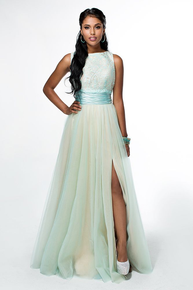 Style 16352 Brit Cameron Size 8 Lace Light Green Side Slit Dress on Queenly