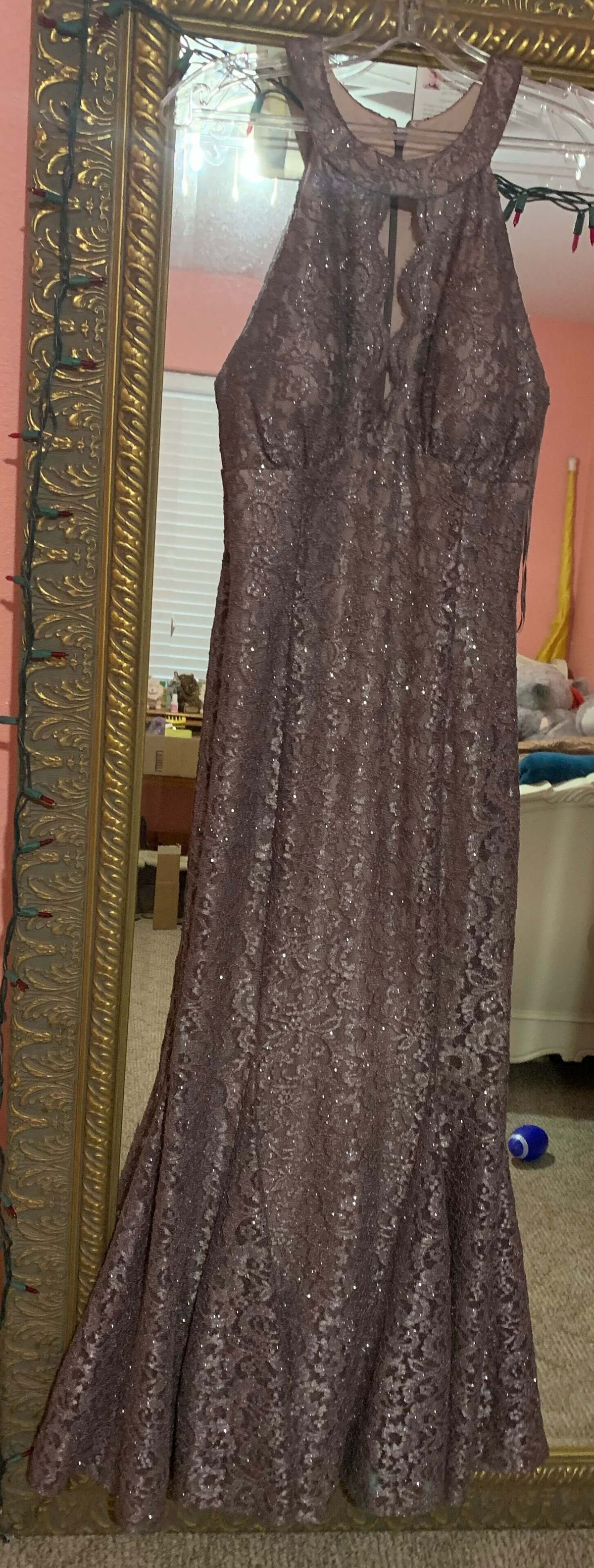 Size 8 Nude Mermaid Dress on Queenly