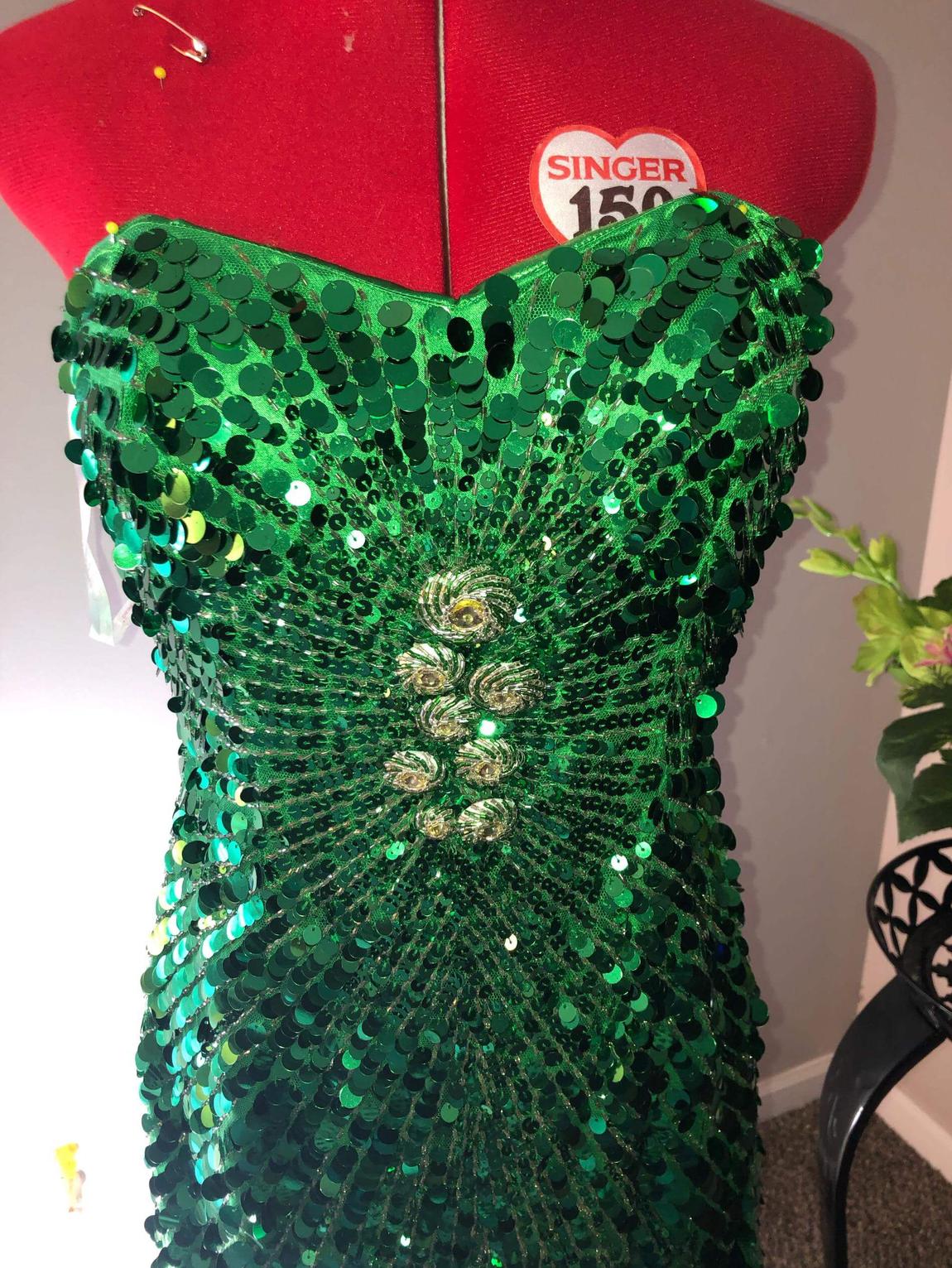 Milano Formals Size 10 Strapless Sequined Emerald Green Cocktail Dress on Queenly