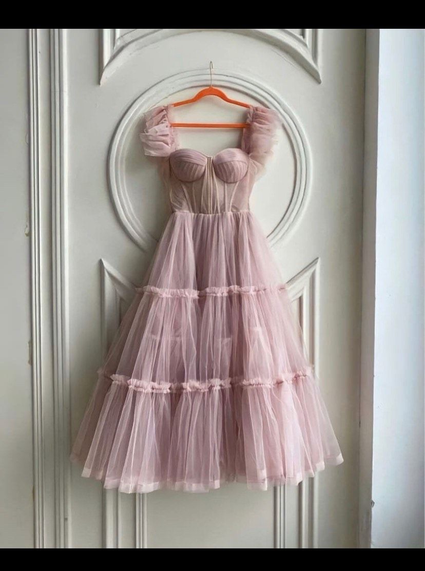 Size 10 Prom Pink A-line Dress on Queenly