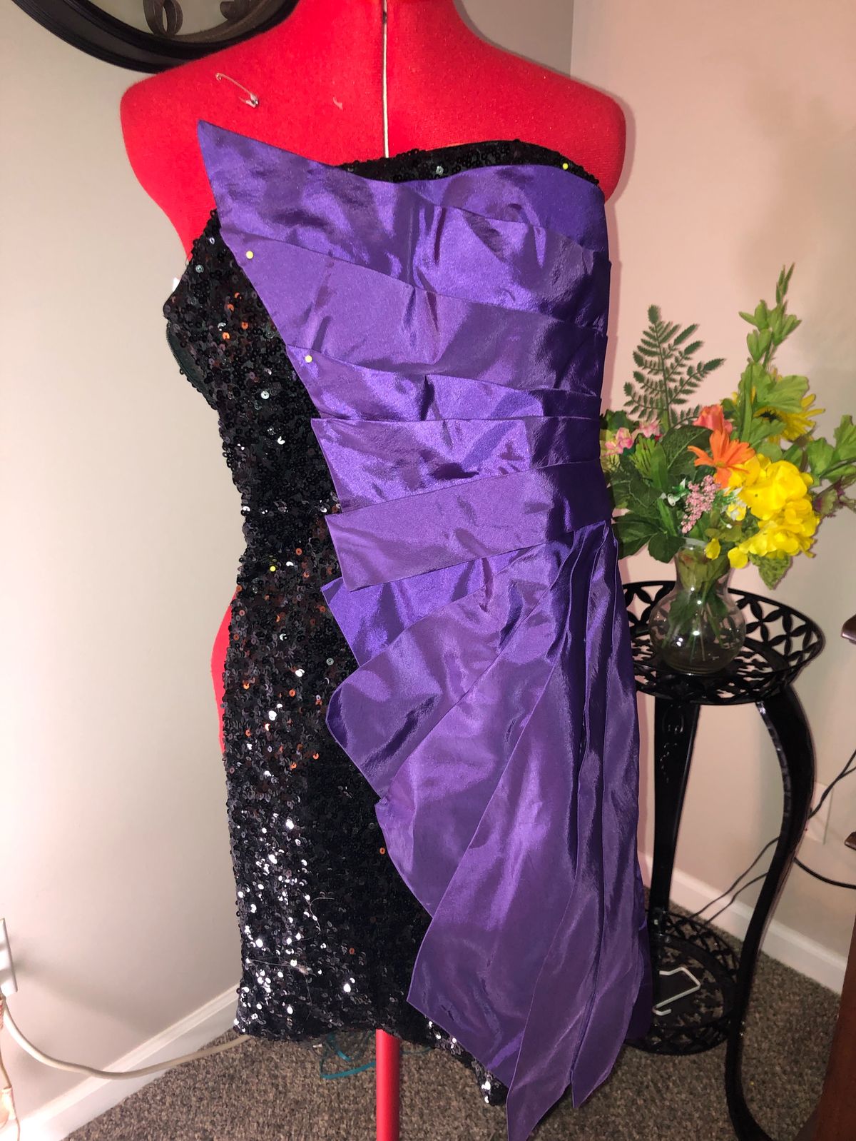 Milano Formals Size 0 Prom Strapless Purple Cocktail Dress on Queenly