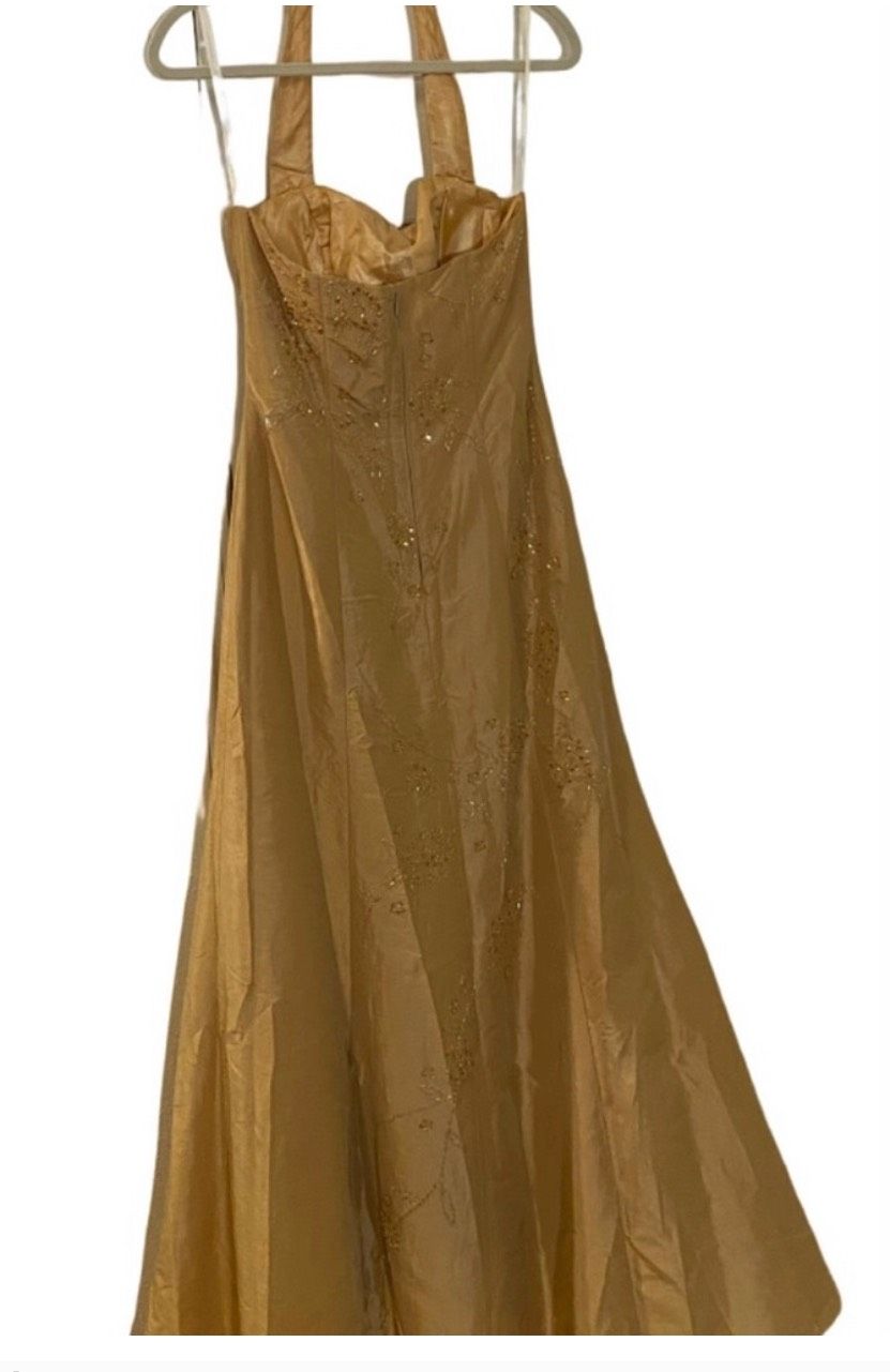 Size 6 Prom Strapless Gold Mermaid Dress on Queenly