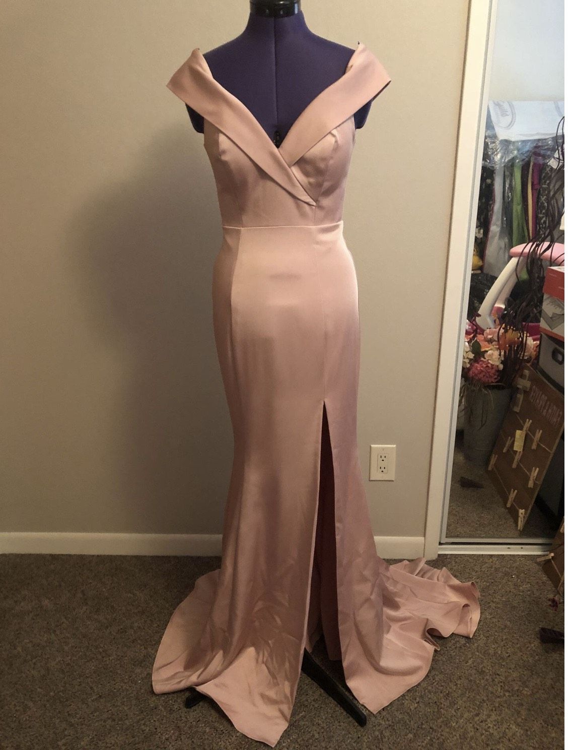 Jadore Size 8 Pink Side Slit Dress on Queenly