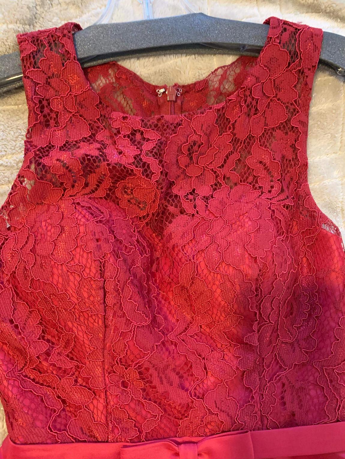 Size 4 Homecoming Lace Red A-line Dress on Queenly