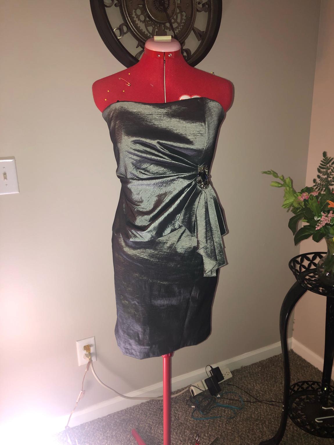 Betsy and Adam Plus Size 16 Strapless Silver Cocktail Dress on Queenly