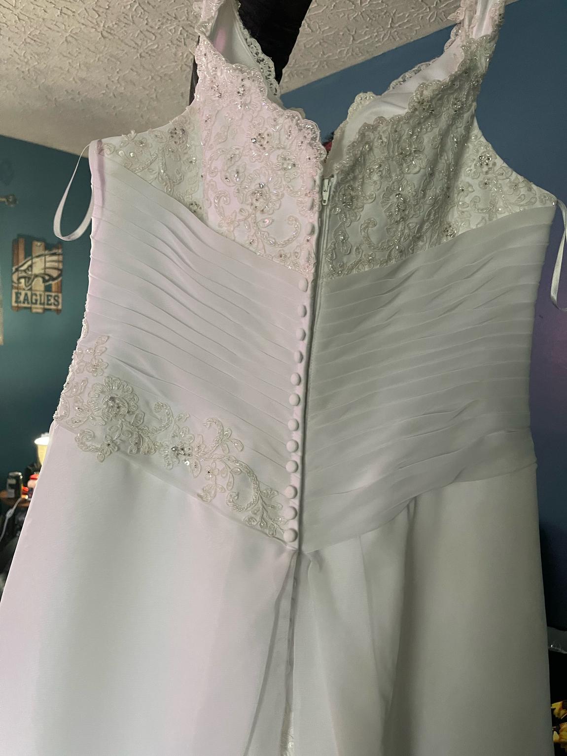 Plus Size 24 Wedding Lace White Dress With Train on Queenly